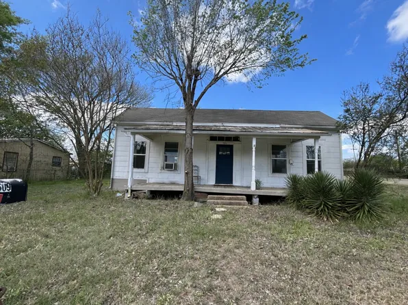 509 S Williamson St, Giddings, TX 78942