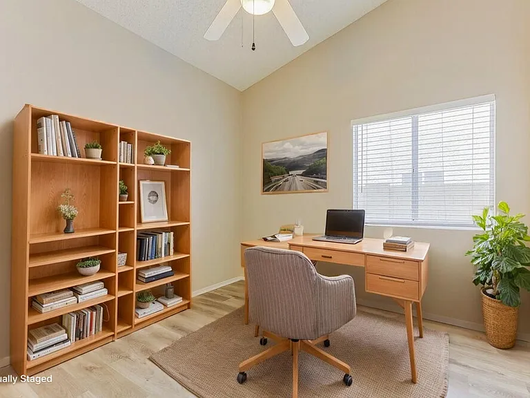 4526 E Towne Ln — Photo 15
