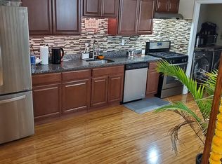 95 Westgate Dr, Edison, NJ 08820