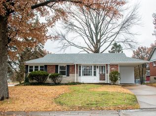 4452 Cayuga Dr, Saint Louis, MO 63123