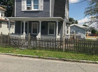 32 Dumerle St, Lowell, MA 01851