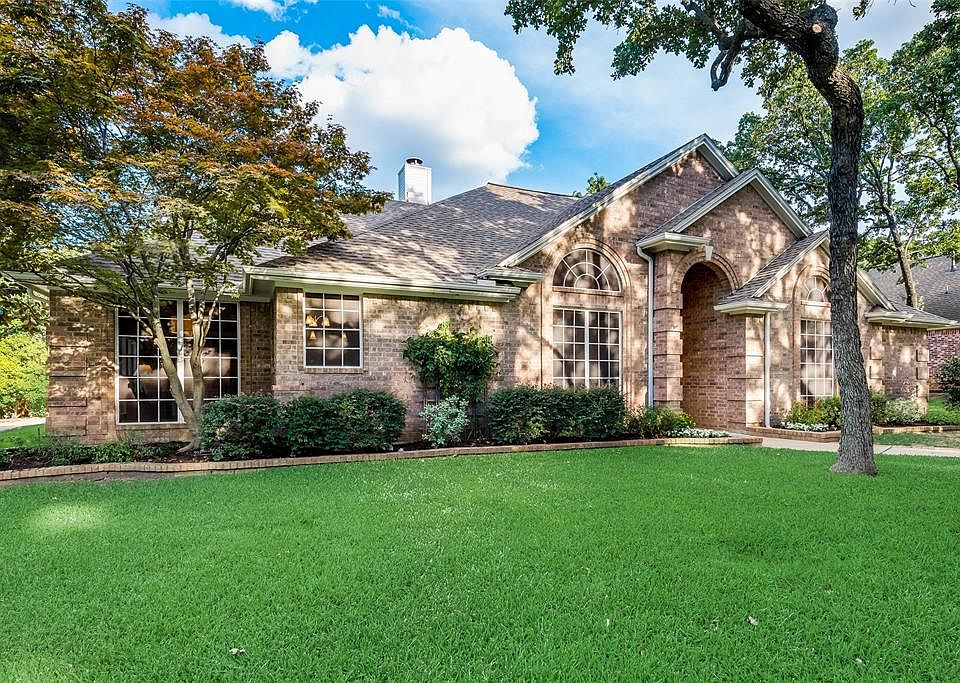 1st image of 1419 Highland Oaks Dr