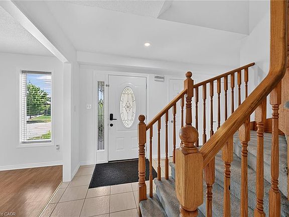 4th image of 21 Springgarden Cres