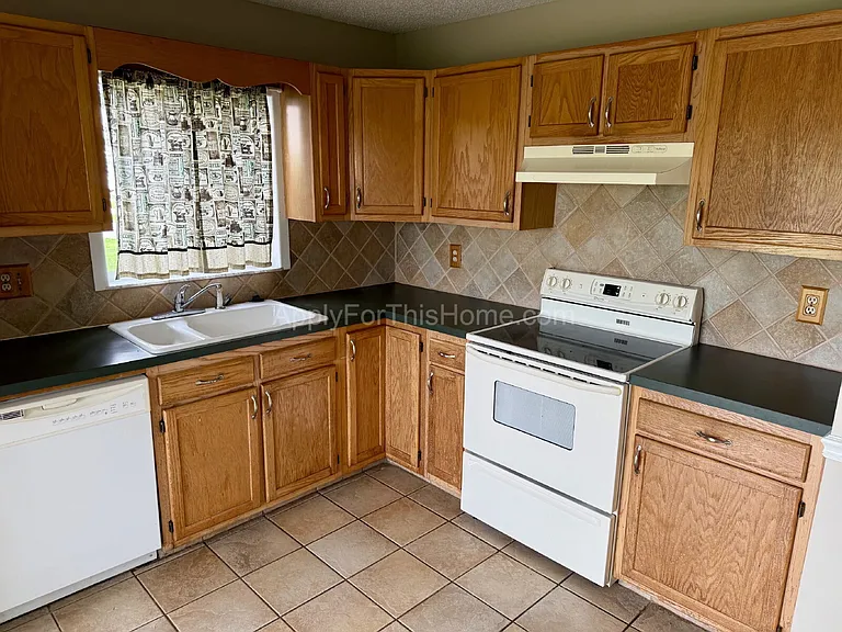 1254 Tuxford Dr — Photo 17