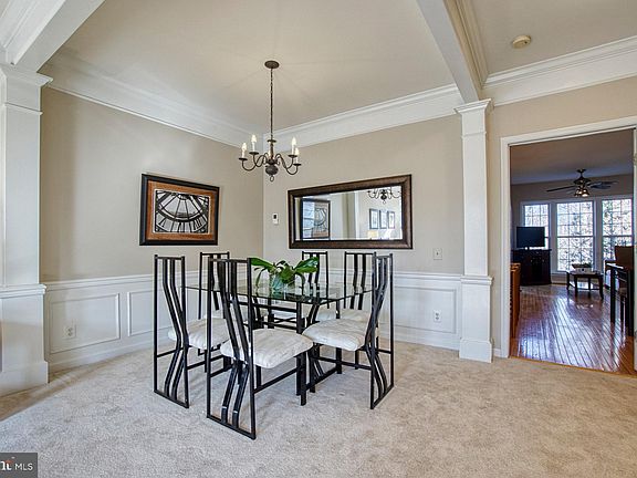3rd image of 5419 Summer Leaf Ln