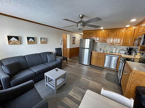 4th image of 75 Mountain Lodge Ln #184