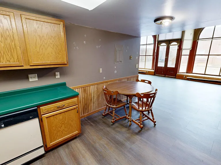545 Pacific Ave SW — Photo 7