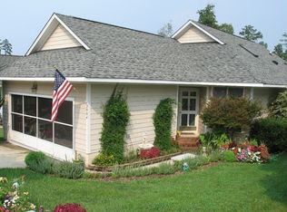 2004 Castle Pines Dr, Raleigh, NC 27604