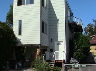 3713 20th Ave SW, Seattle, WA 98106