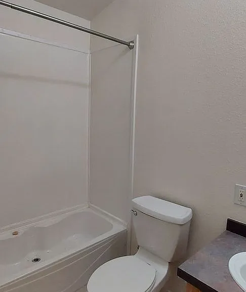 6740 Greystone Ln — Photo 18