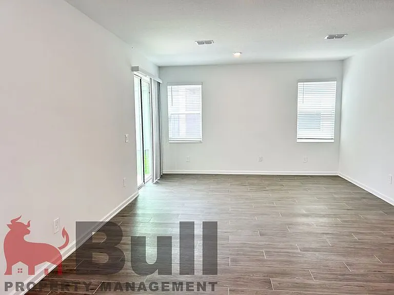 6443 Pine Fork Alley St — Photo 4