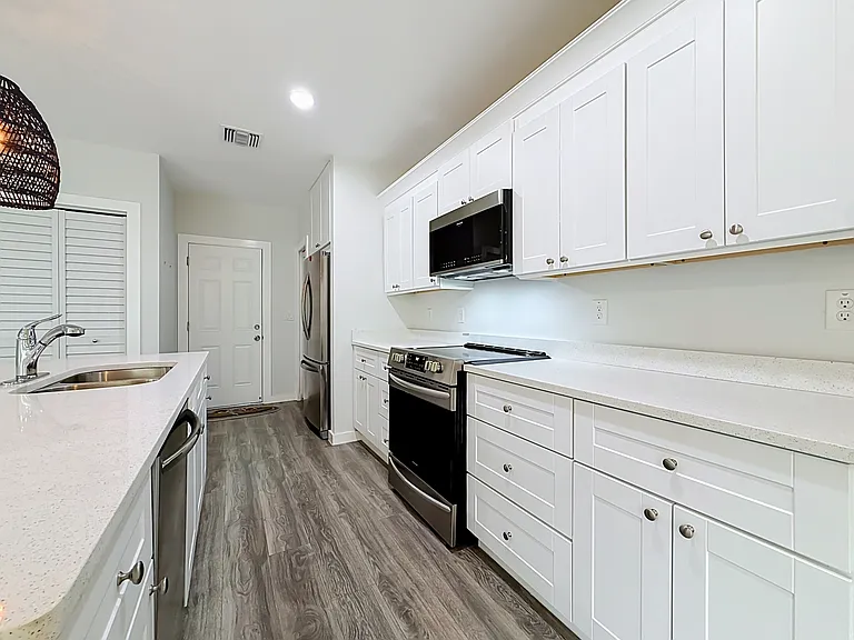 1956 Freedom Dr #1 — Photo 16