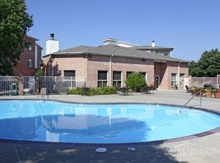 7150 Holmes Park Rd APT 213, Lincoln, NE 68506
