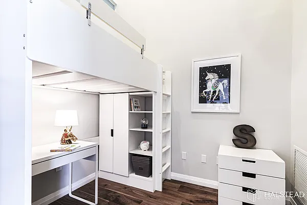 Rented by Halstead Real Estate | media 5