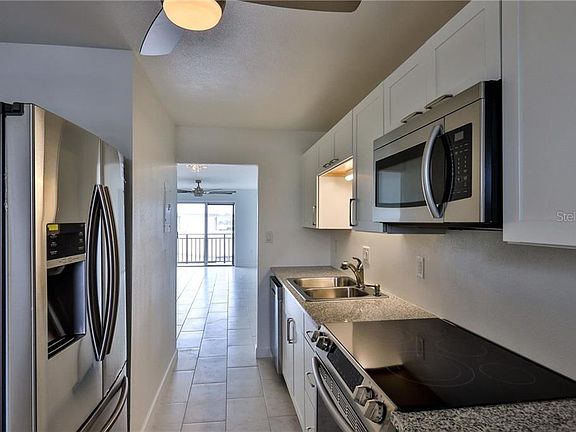 4th image of 101 N Riverside Dr #6100