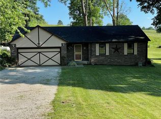 2085 Plantation Ln, Martinsville, IN 46151