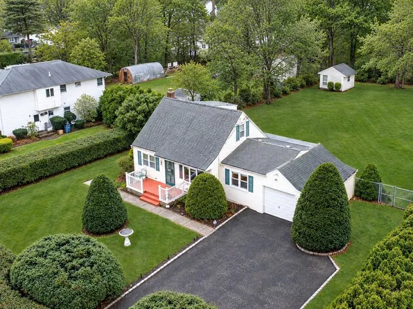218 N Titmus Drive, Mastic, NY 11950