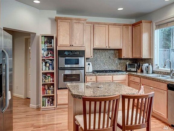4th image of 16081 SE 66th St