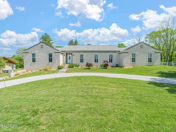 1940 River Shores Dr, Knoxville, TN 37914