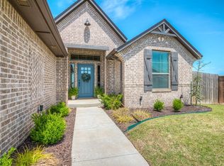 1484 Auburn Cir, Piedmont, OK 73078