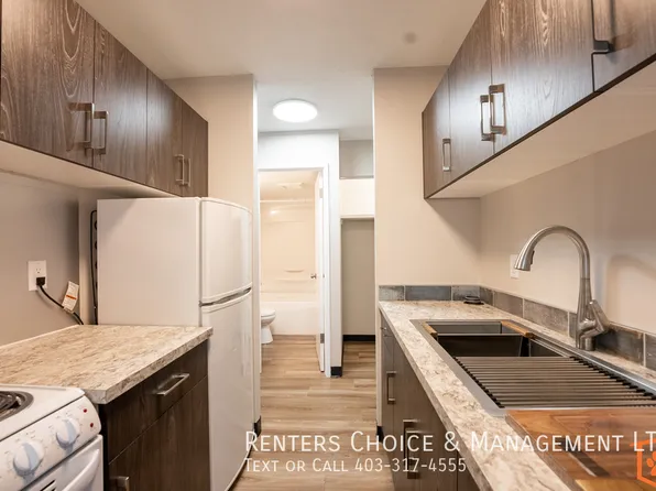 210 Mayor Magrath Dr N #304, Lethbridge, AB T1H 3P8