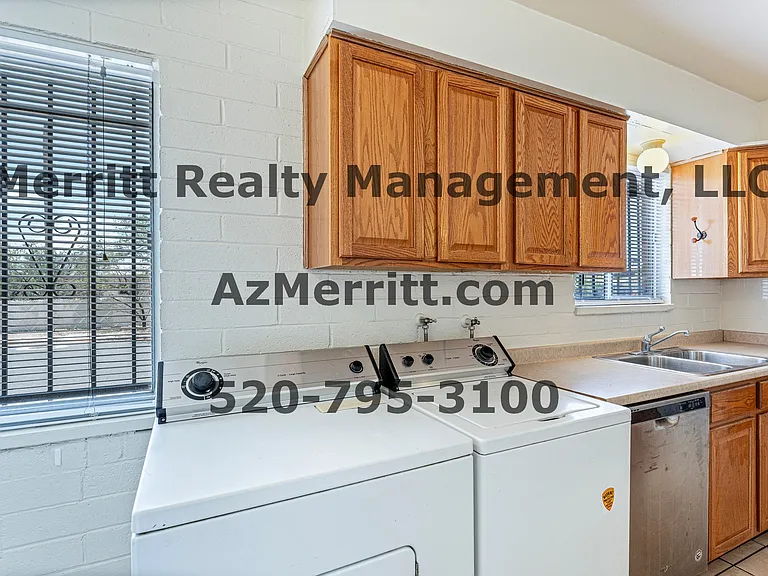 1598 N Fremont Ave #2 — Photo 12
