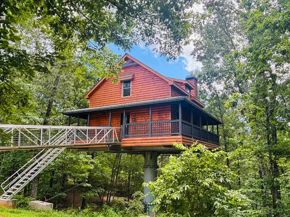 185 Walnut Ridge Dr, Cleveland, GA 30528