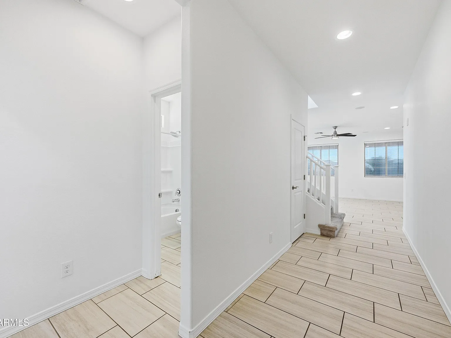 4 bed, 3.0 bath, 2360 sqft, $3,050 — Photo 2