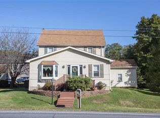 579 E Lawn Rd, Nazareth, PA 18064