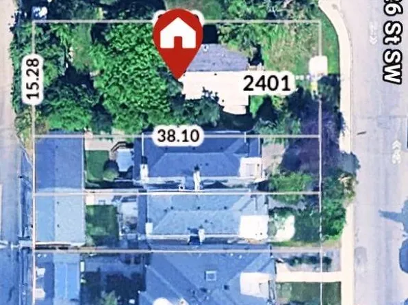 2401 E 26th St SW, Calgary, AB T3E 2A6