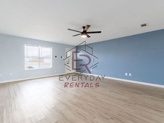 4th image of 4506 Windcrest Dr