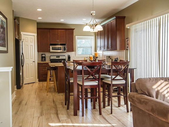5th image of 7129 Deep Rose Ct