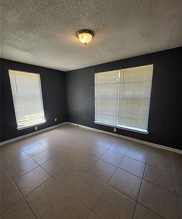 3rd image of 14230 Peltier Dr