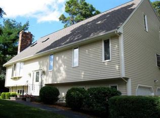 87 Hollytree Rd, Stoughton, MA 02072