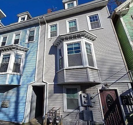 3rd image of 2 Mount Pleasant Pl #1