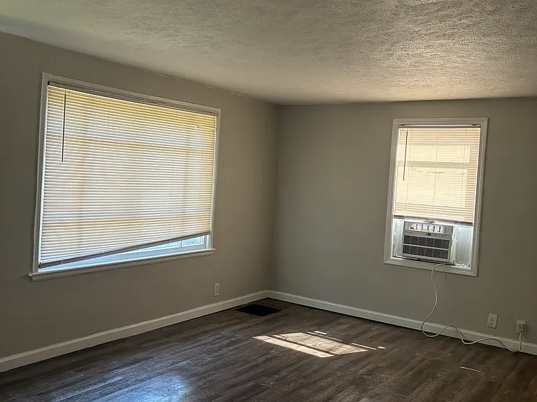 1436 E Dubail Ave — Photo 3