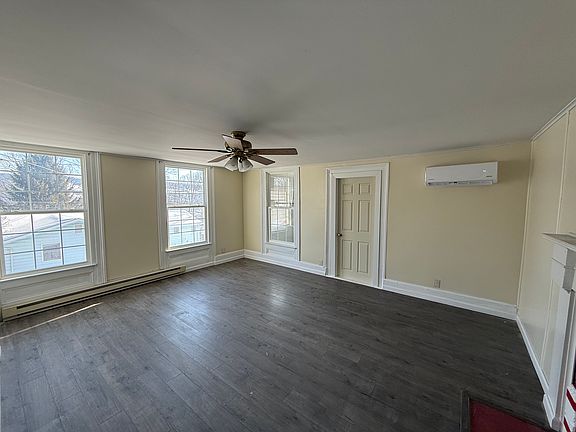 5th image of 112 N Monroe St #1