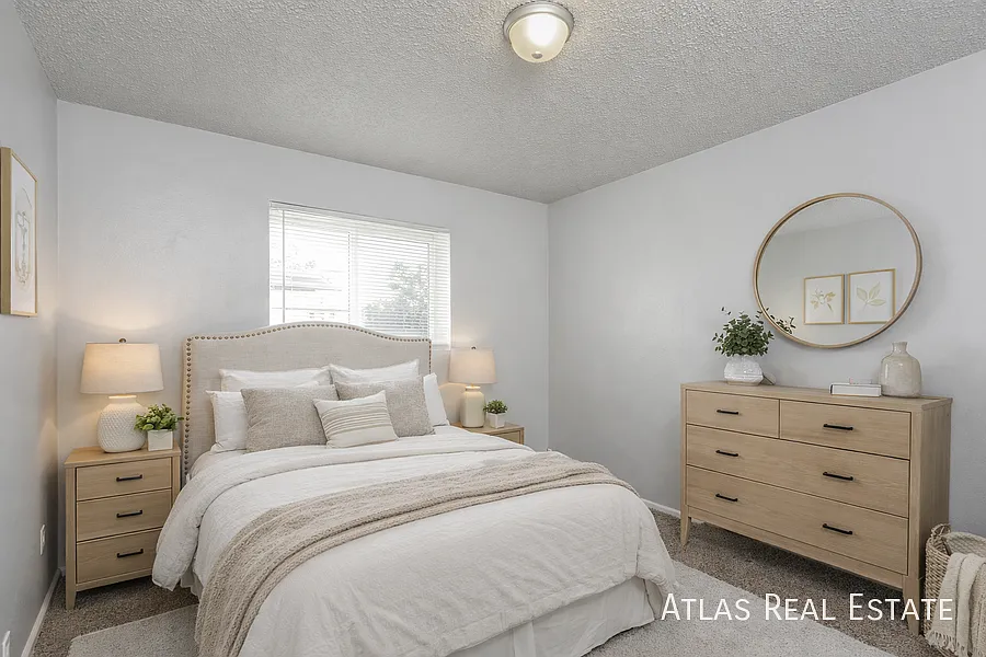 West Side Colorado Springs ~ New Lower Price! — Photo 2