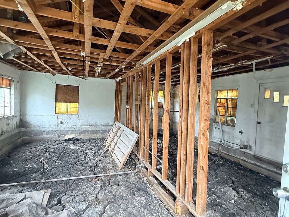 1st image of 218 ILLG AVE