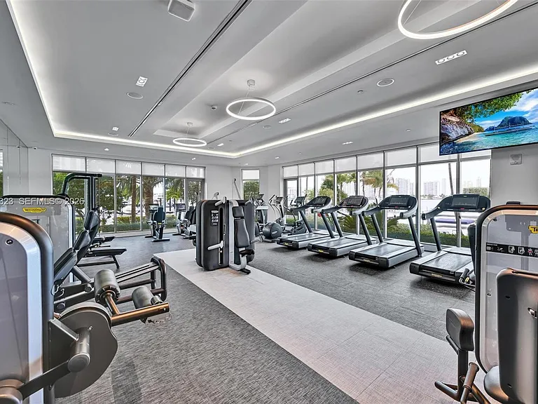 17111 Biscayne Blvd #207 — Photo 31