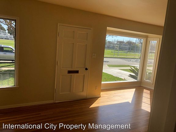 4th image of 3329 Ocana Ave