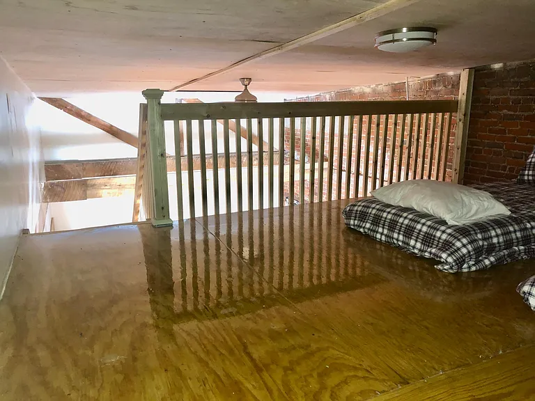 219 Maple St S #1 — Photo 14