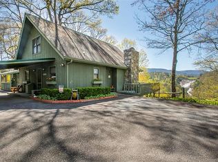 48 Fallsview Dr, Lake Toxaway, NC 28747