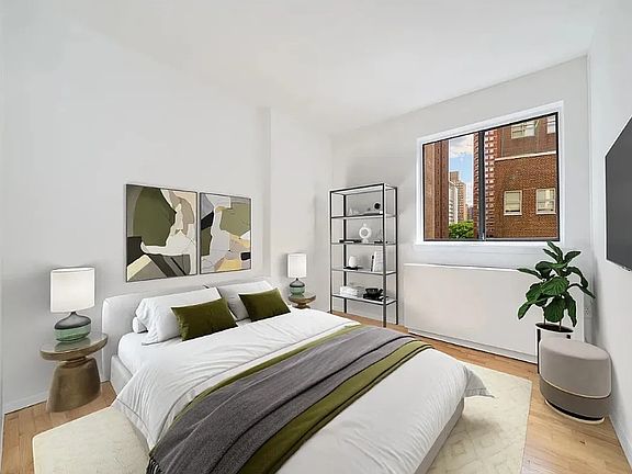 3rd image of 312 E 30th St APT 15D