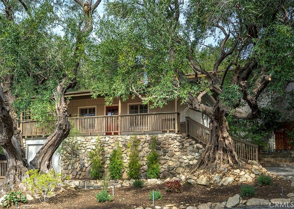 1st image of 2529 Olive Ave