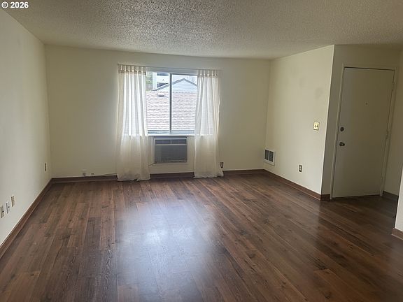 3rd image of 159 SW Florence Ave APT L64
