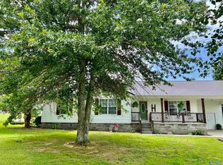 2552 Oak Grove Rd, Crossville, AL 35962