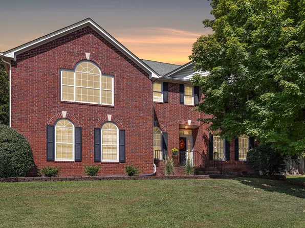 201 Still Water Cir, Nashville, TN 37221