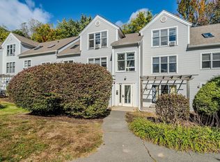 31 Salem Pl UNIT 31, Amherst, MA 01002