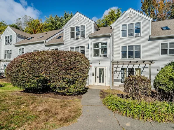 31 Salem Pl Unit 31, Amherst, MA 01002